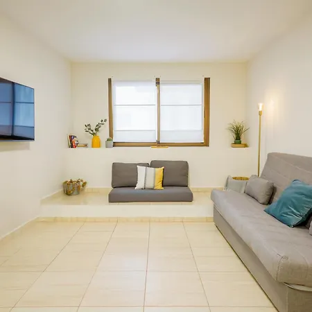 Cozzy Carolina Iii شقة